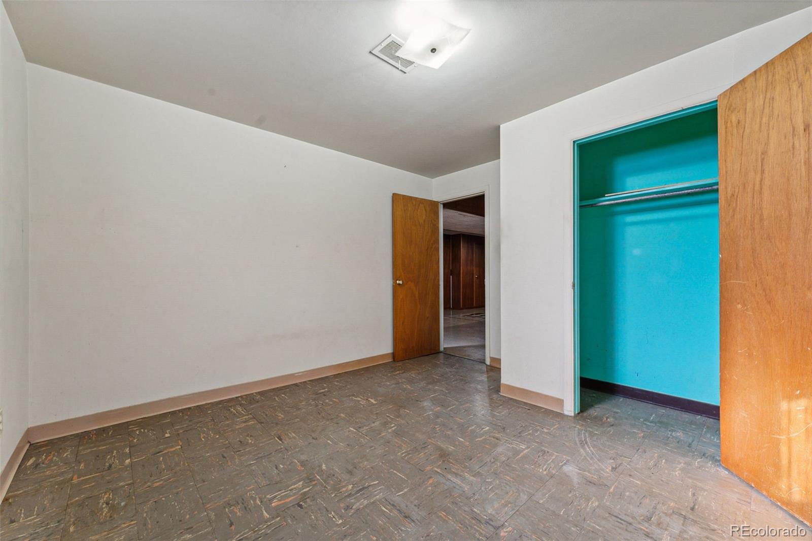 MLS Image #19 for 7000  zuni street,denver, Colorado