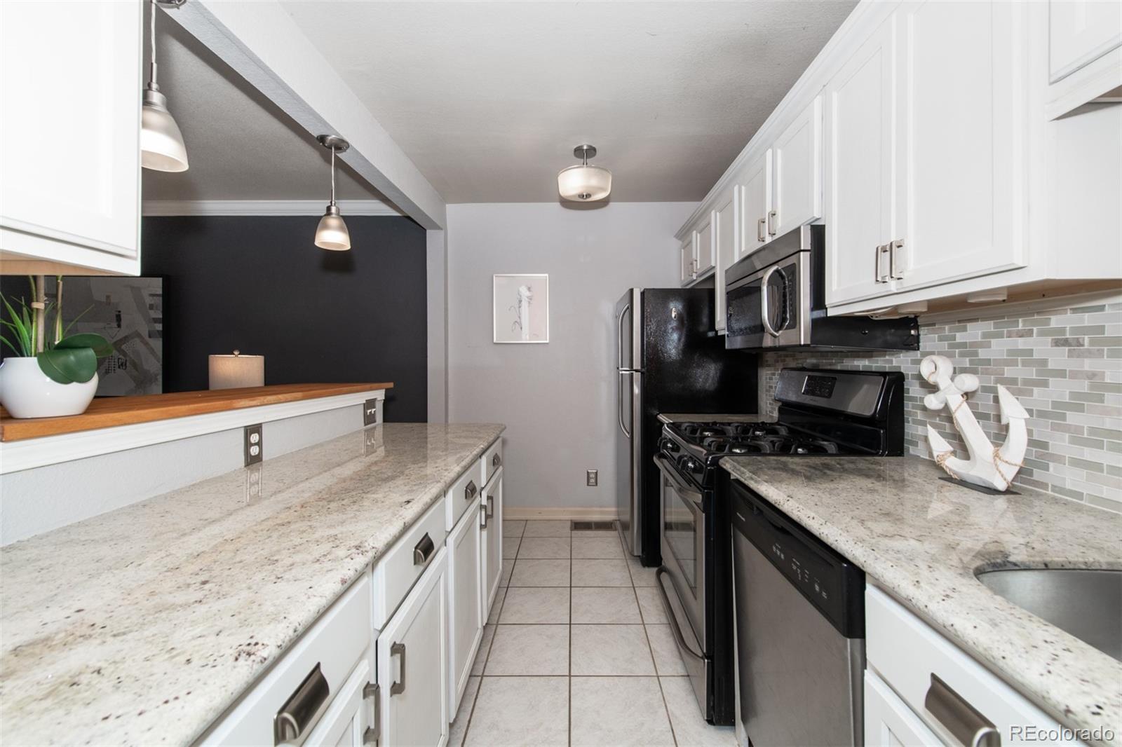 MLS Image #13 for 2438 w 35th avenue,denver, Colorado