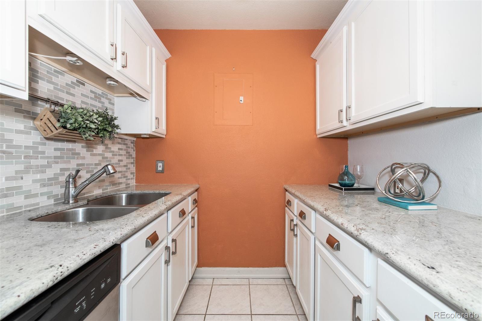 MLS Image #16 for 2438 w 35th avenue,denver, Colorado