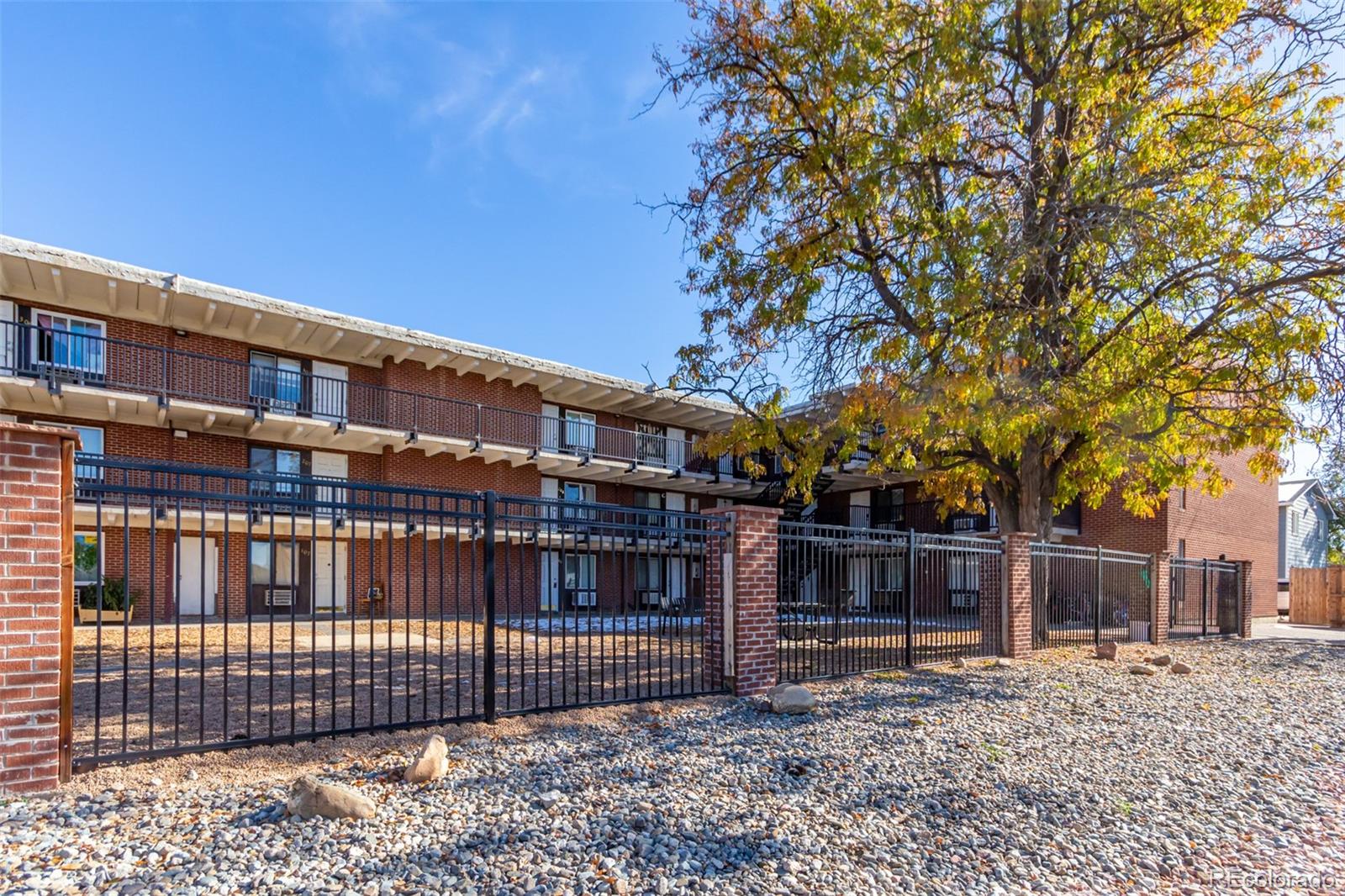 MLS Image #14 for 1180  yosemite street,denver, Colorado