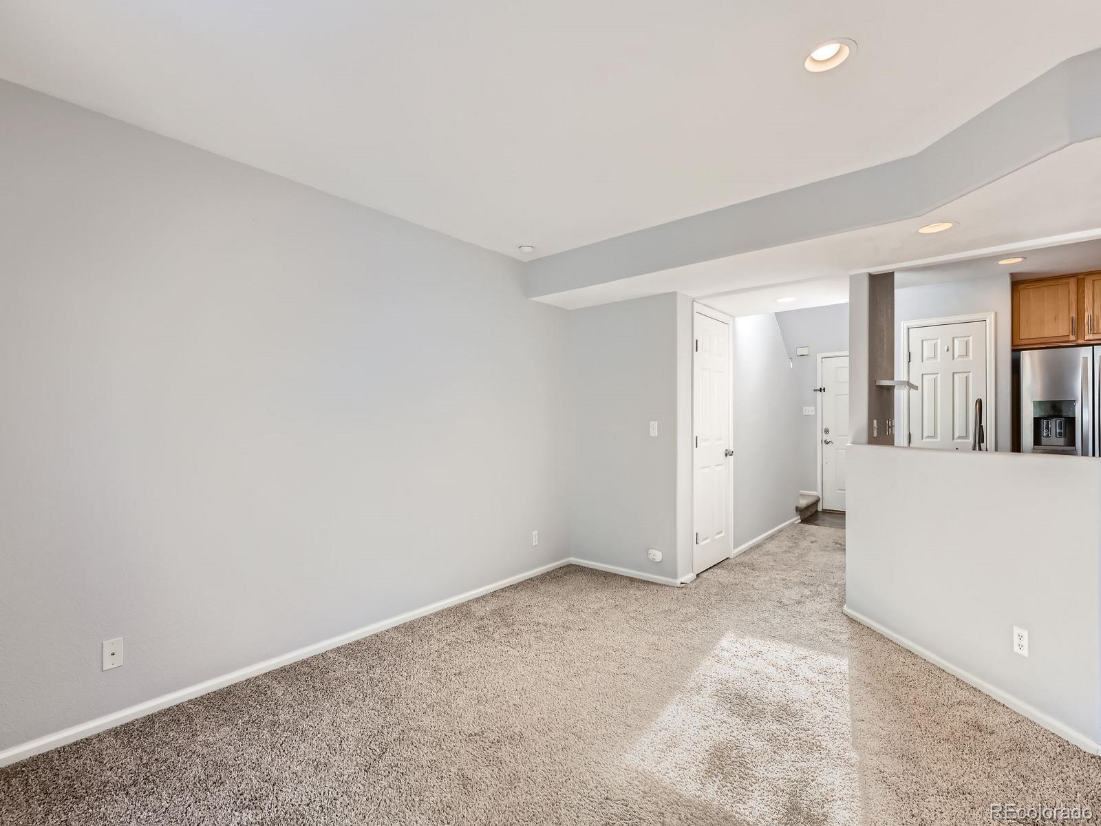 MLS Image #5 for 5888  biscay street,denver, Colorado