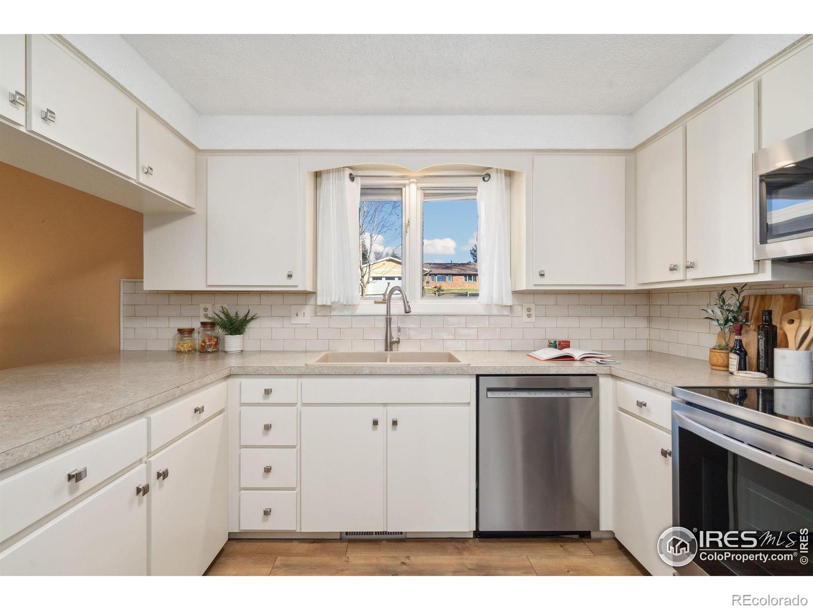 MLS Image #13 for 1004  jay court,loveland, Colorado