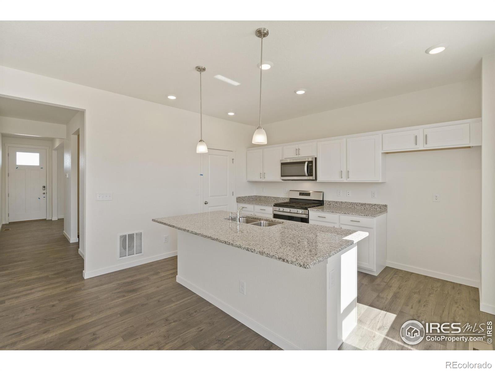 MLS Image #14 for 833  elias tarn drive,severance, Colorado