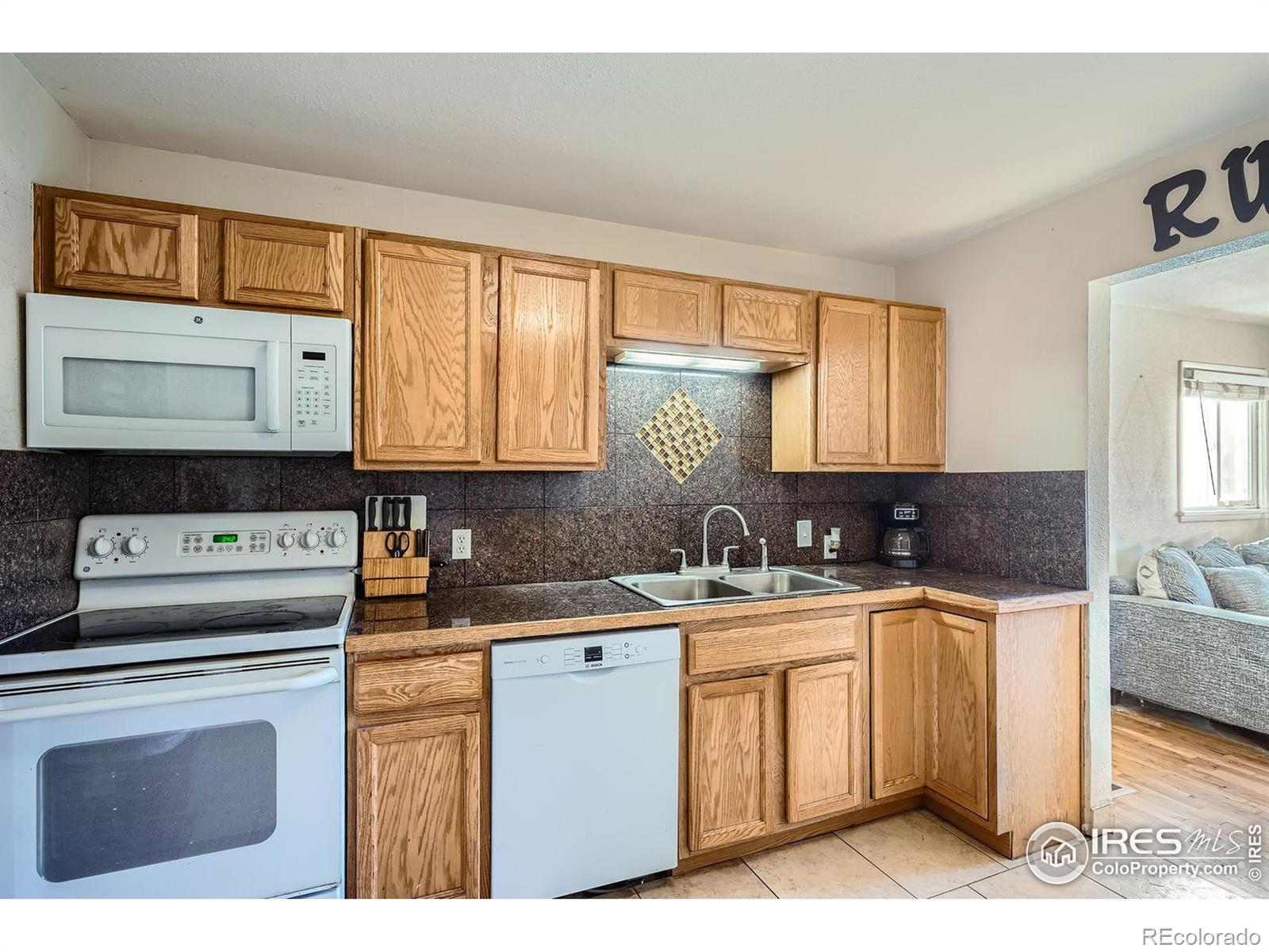 MLS Image #4 for 258 s zenobia street,denver, Colorado