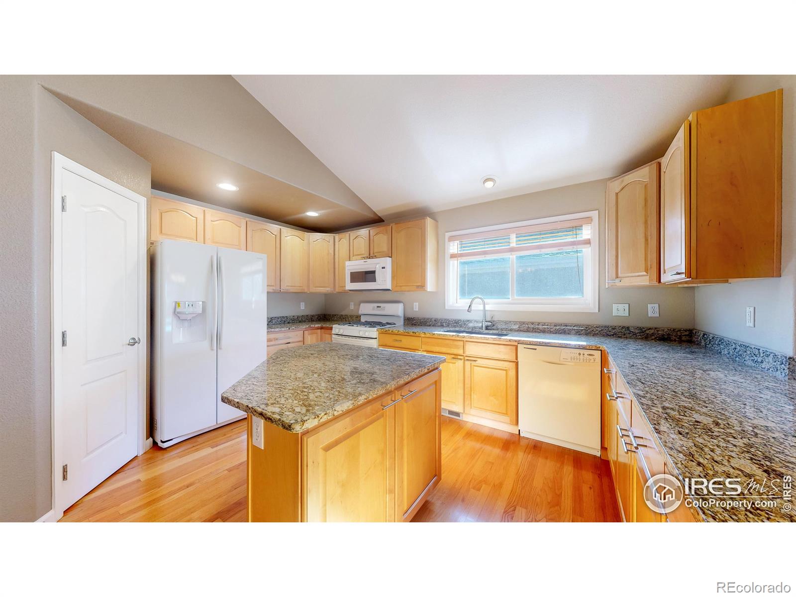 MLS Image #9 for 8211  lighthouse ln ct,windsor, Colorado