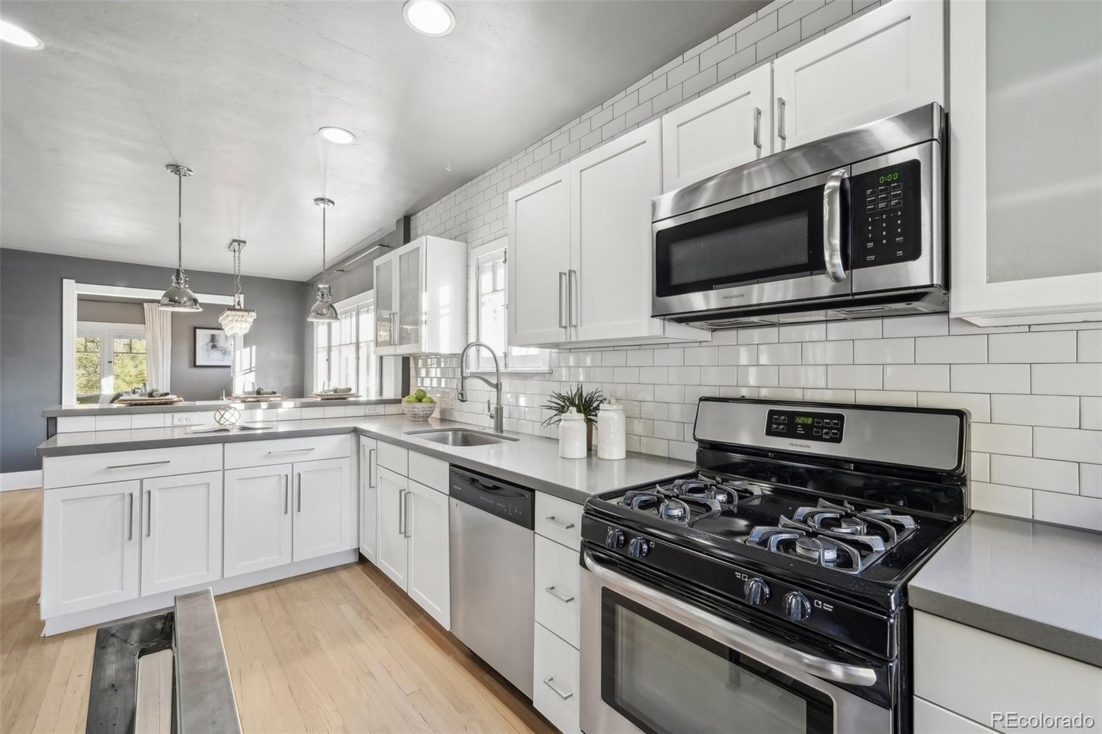 MLS Image #13 for 601  jackson street,denver, Colorado