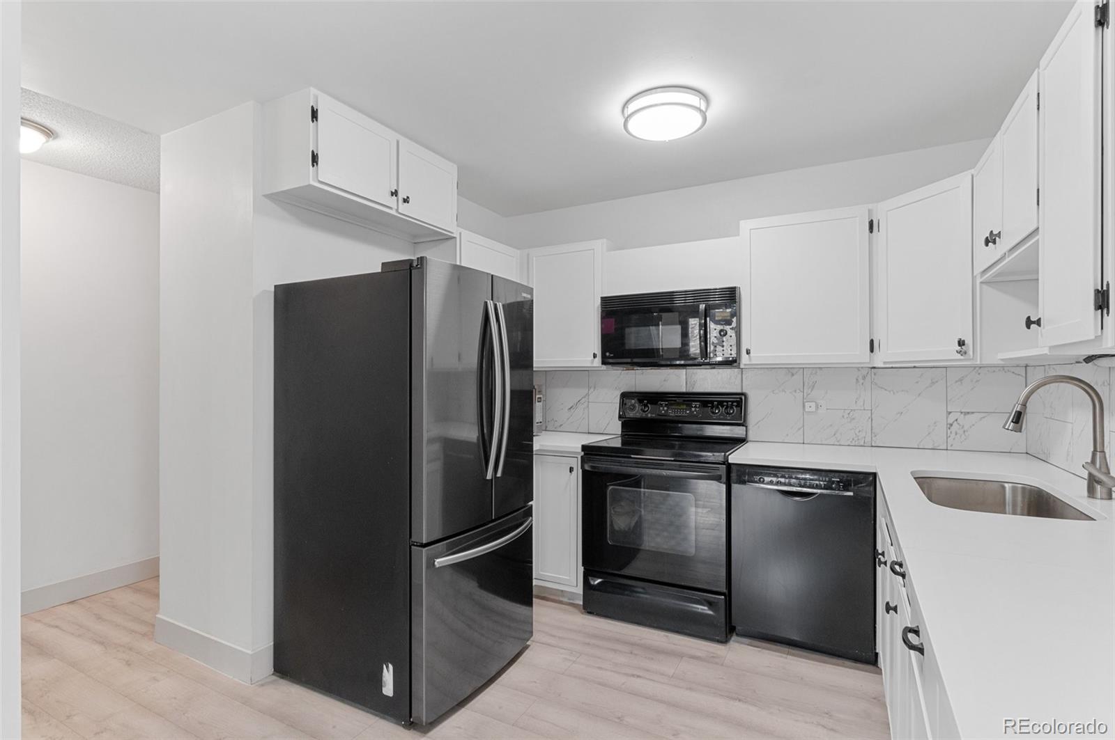 MLS Image #2 for 595 s alton way 1c,denver, Colorado