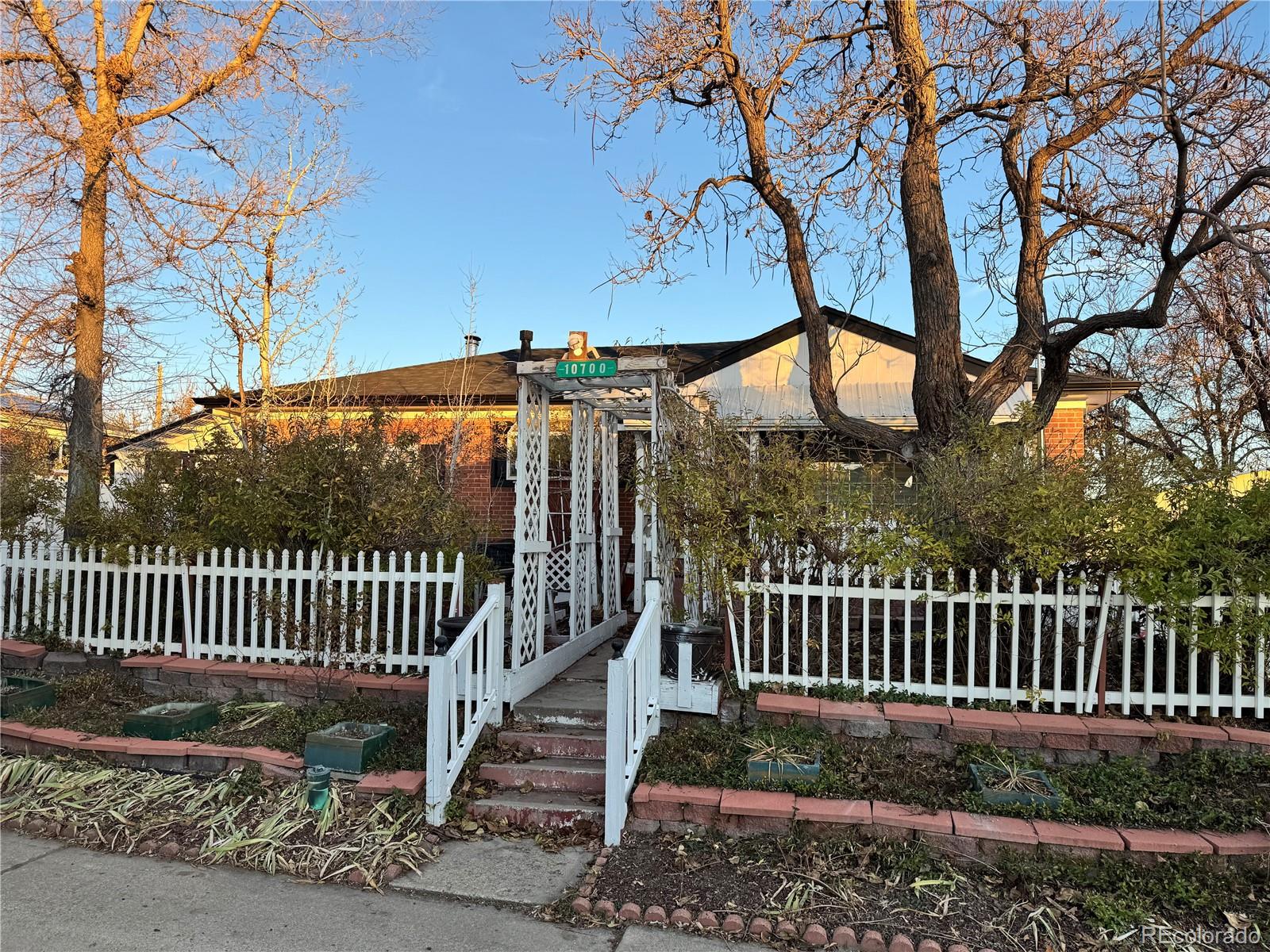 MLS Image #0 for 10700  larry drive,northglenn, Colorado