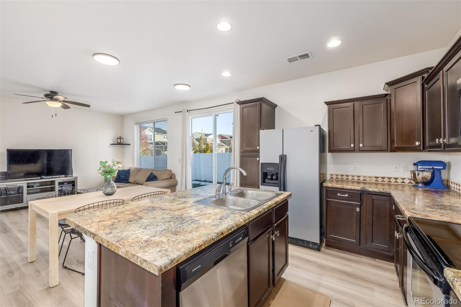 MLS Image #11 for 20886  robins drive,denver, Colorado