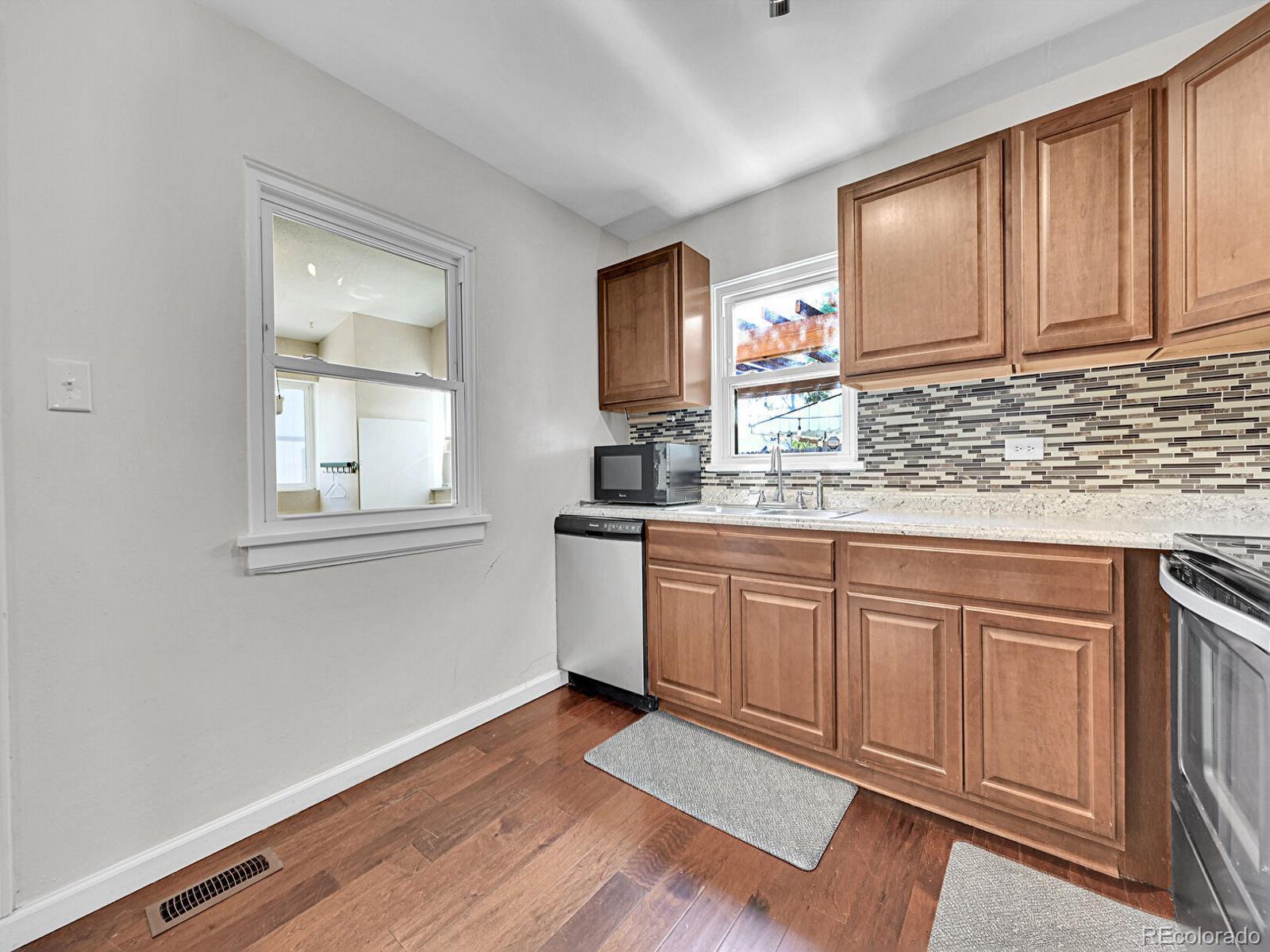 MLS Image #13 for 1794  verbena street,denver, Colorado