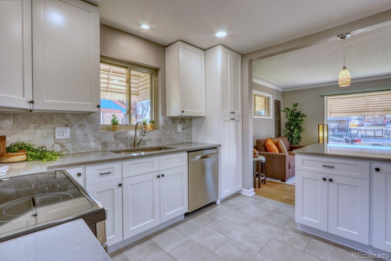 MLS Image #12 for 6956  larsh drive,denver, Colorado