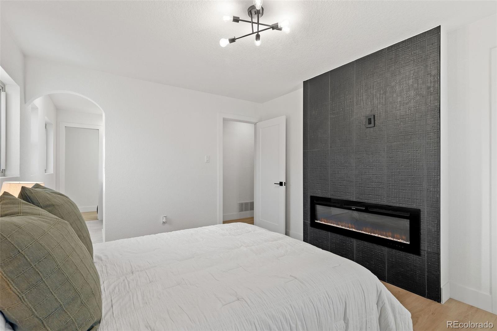 MLS Image #15 for 2965 s yates street,denver, Colorado