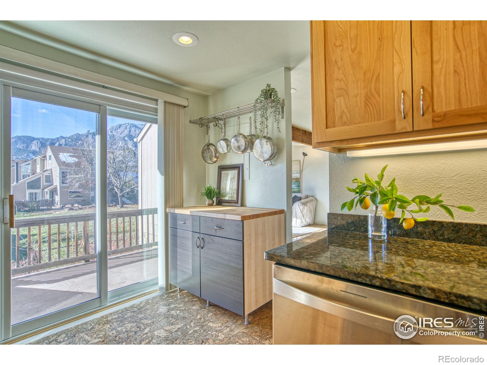 MLS Image #14 for 3123  redstone lane,boulder, Colorado