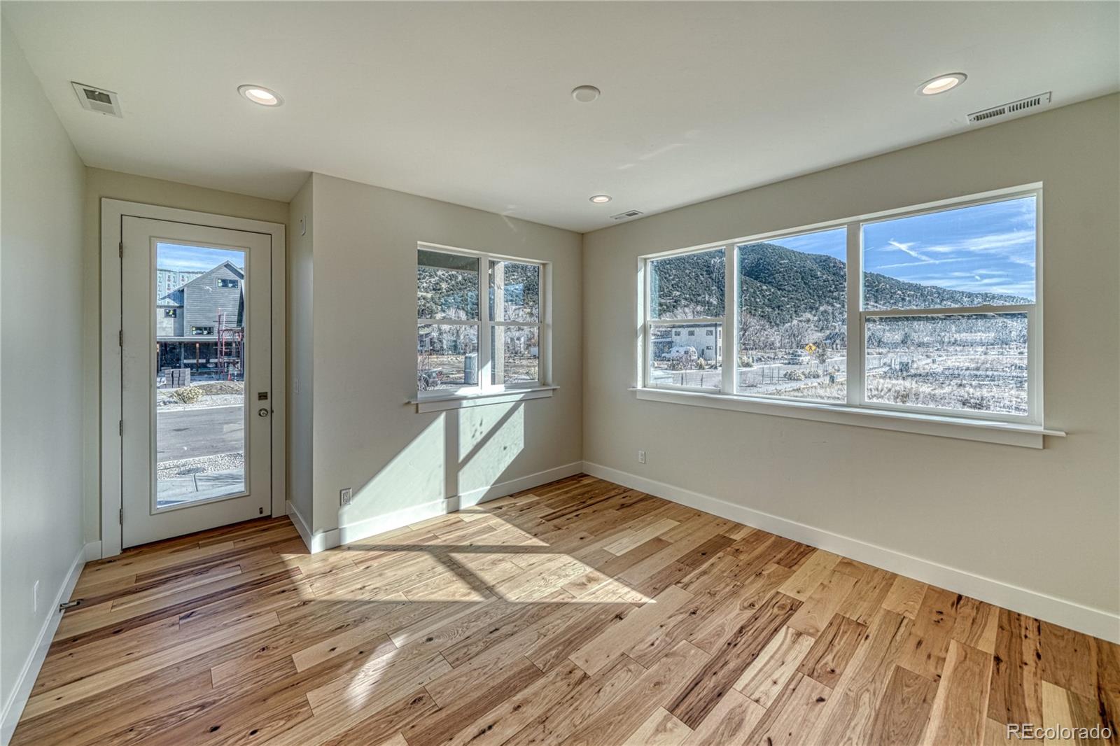 MLS Image #5 for 261  southside loop,salida, Colorado