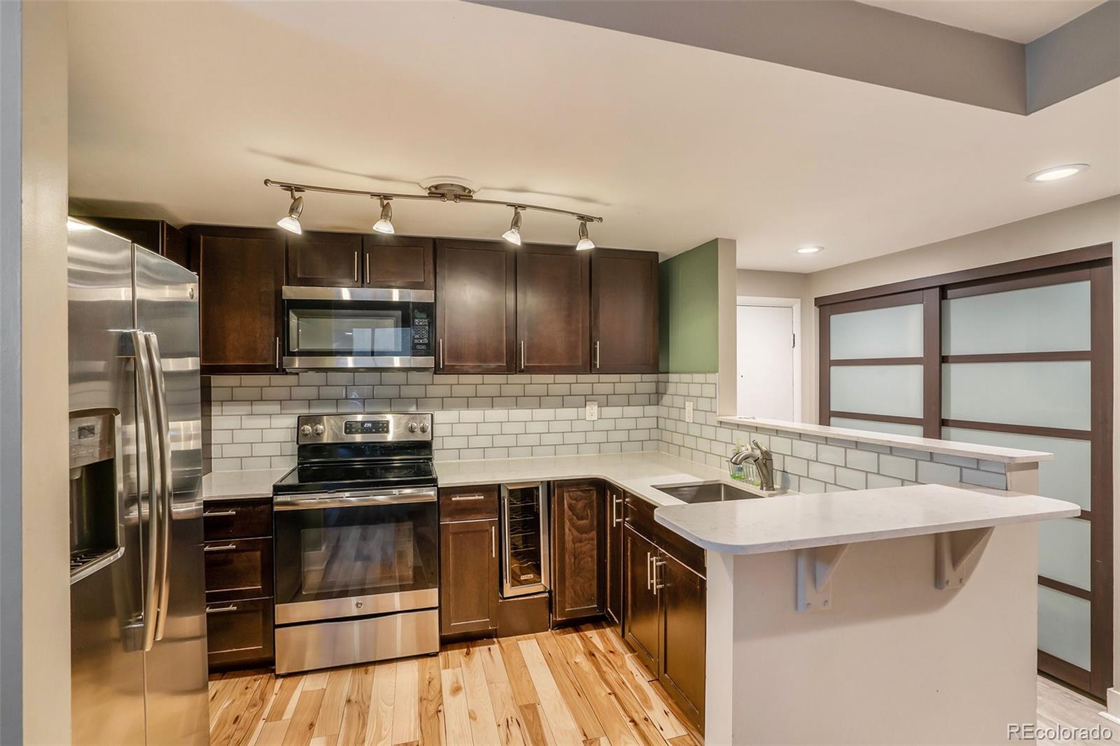 MLS Image #5 for 830 n sherman street,denver, Colorado