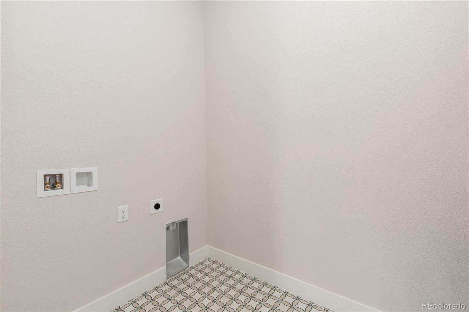 MLS Image #14 for 1719  branching canopy drive,windsor, Colorado