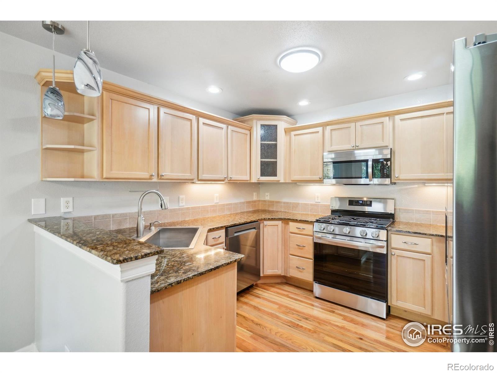 MLS Image #13 for 1104  crescent drive,windsor, Colorado