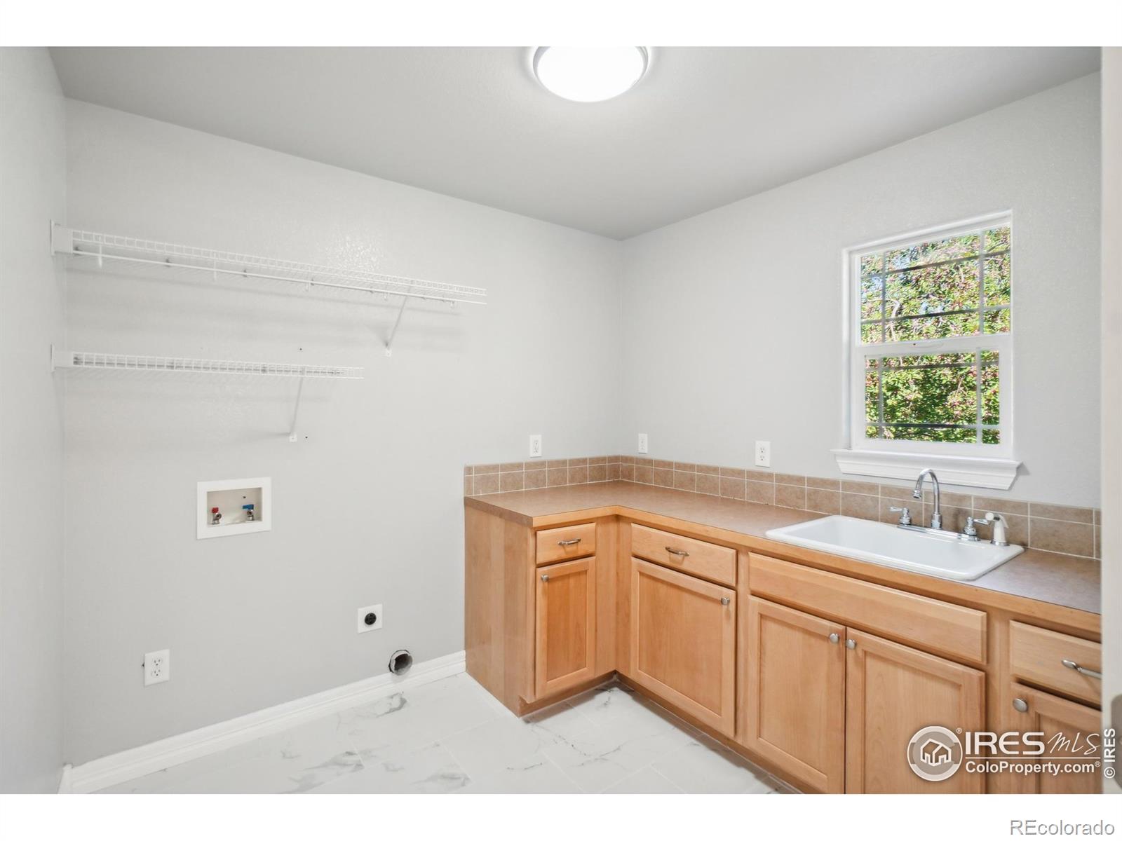 MLS Image #14 for 1104  crescent drive,windsor, Colorado