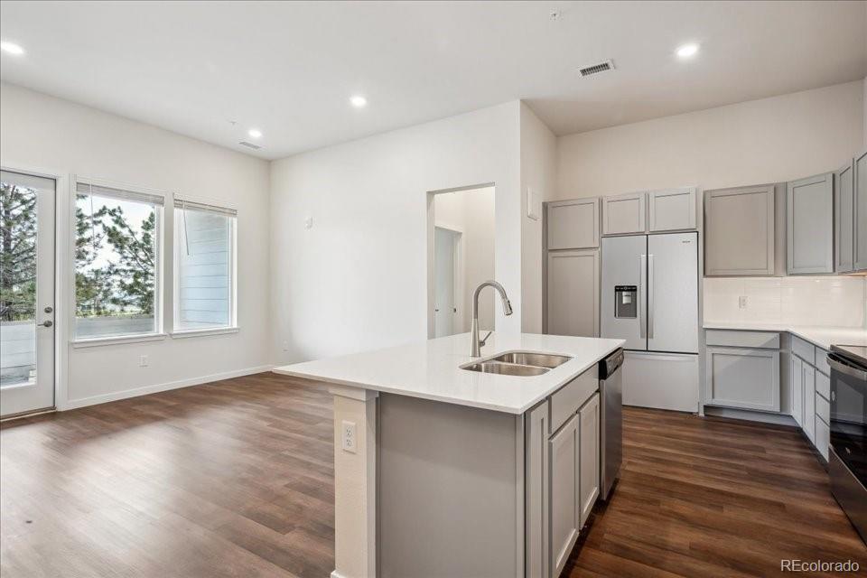 MLS Image #2 for 487  interlocken boulevard 302,broomfield, Colorado