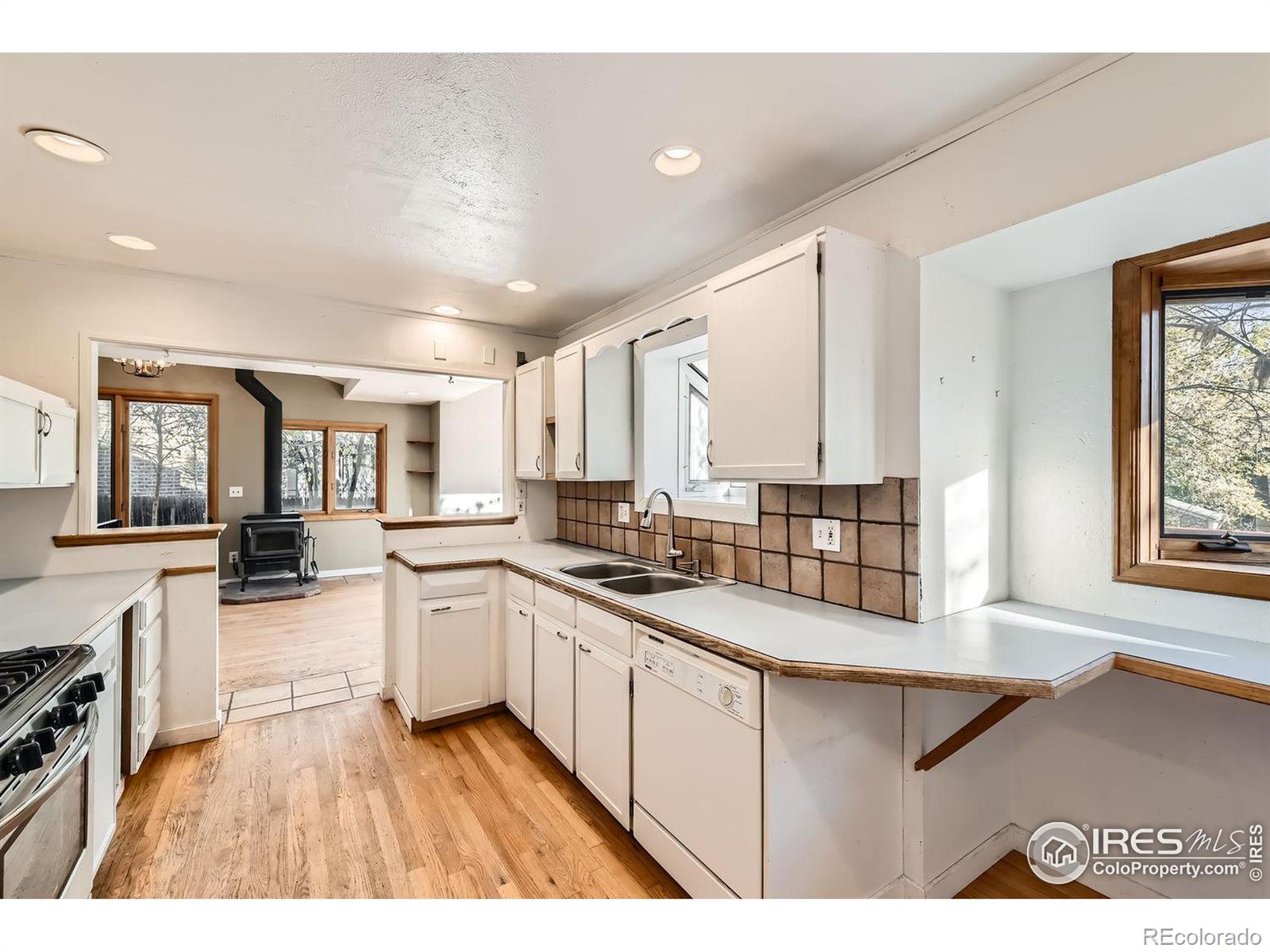 MLS Image #12 for 4734  essex court,boulder, Colorado