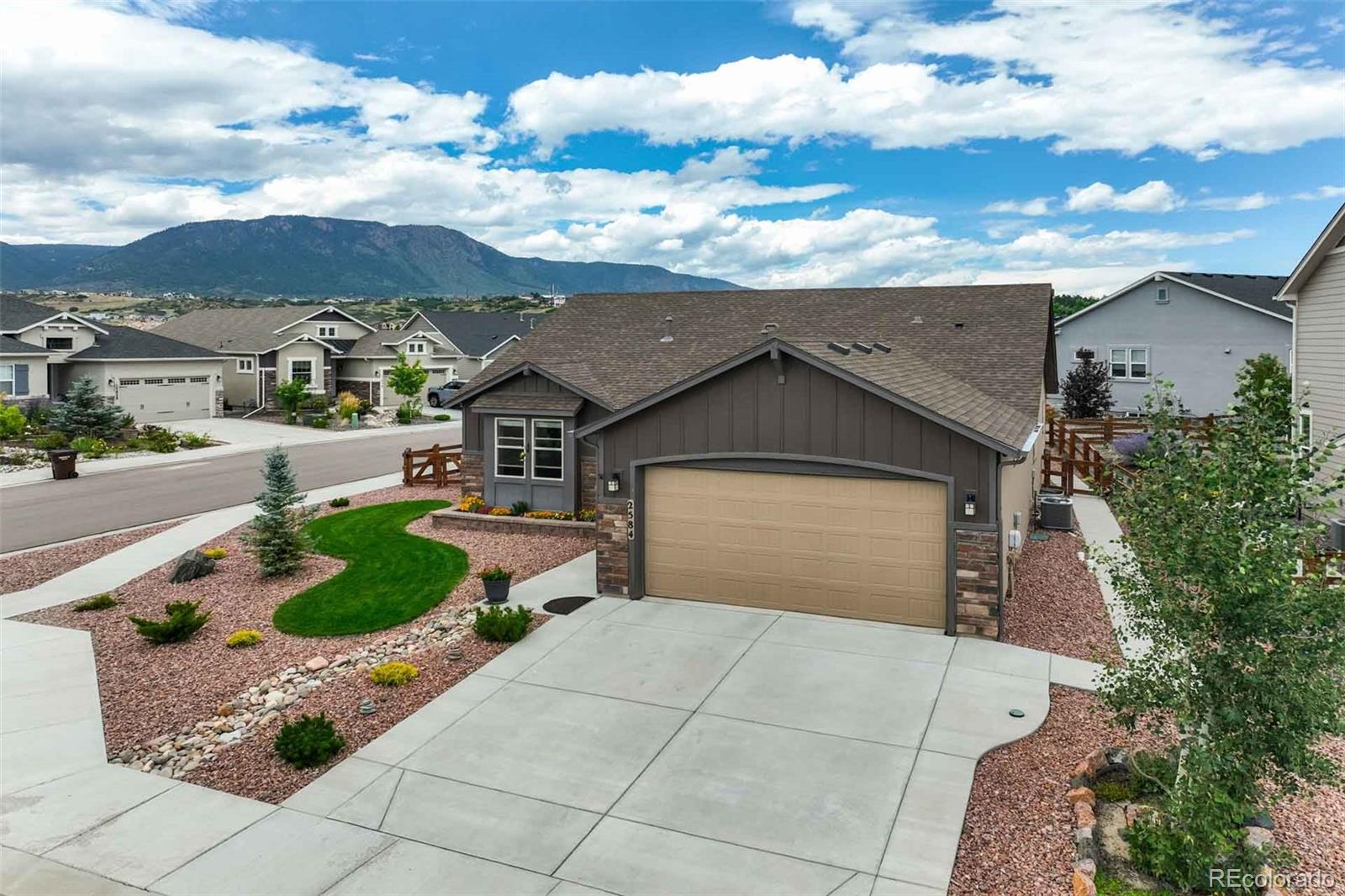 MLS Image #3 for 2584  lakes edge drive,monument, Colorado