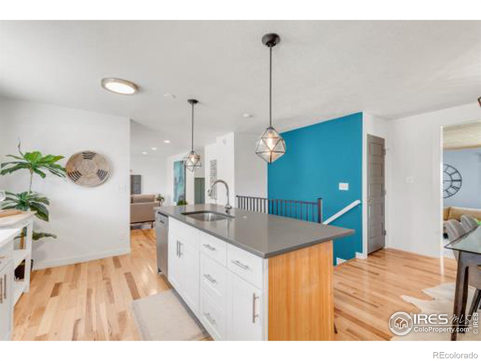 MLS Image #10 for 10  university drive,longmont, Colorado