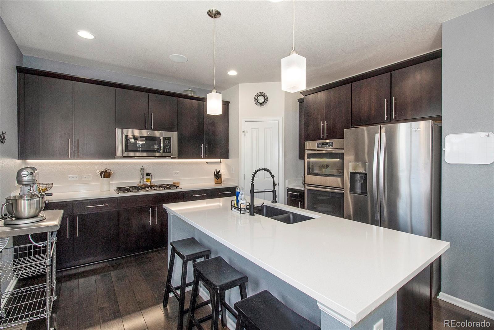 MLS Image #13 for 16 n jackson gap way,aurora, Colorado