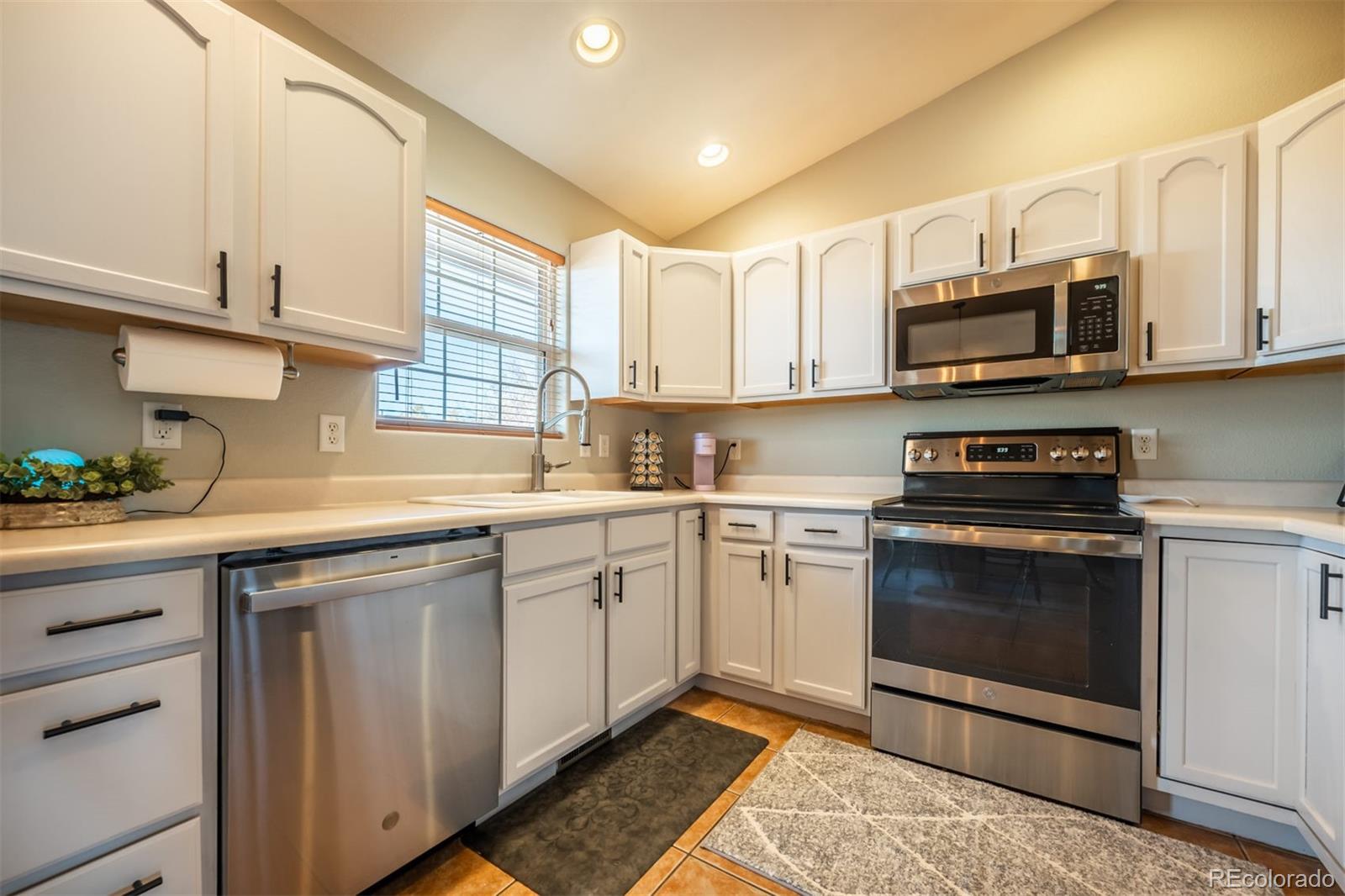 MLS Image #8 for 873 s kline drive,pueblo west, Colorado