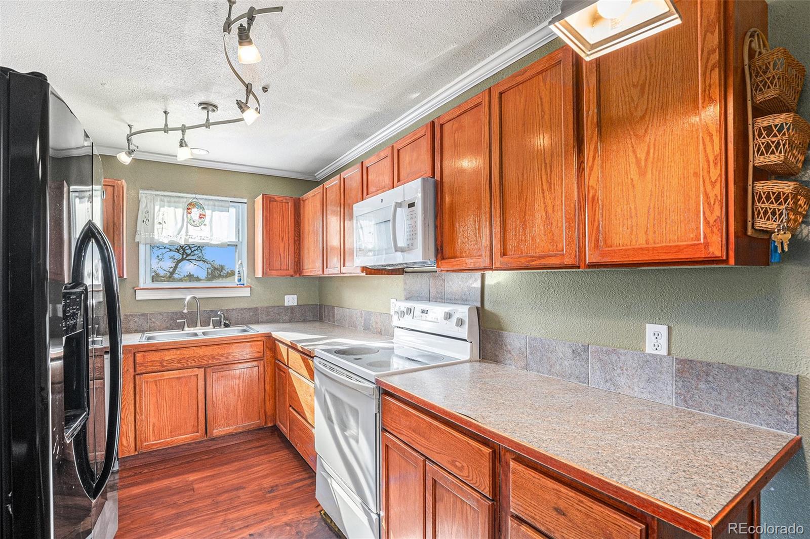 MLS Image #4 for 2277  coronado parkway d,denver, Colorado