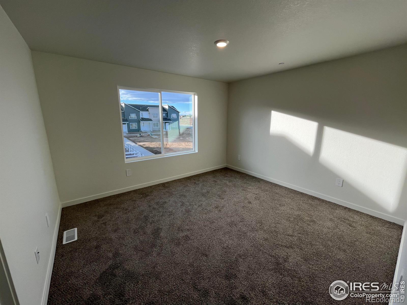 MLS Image #11 for 3917  cascades street,evans, Colorado