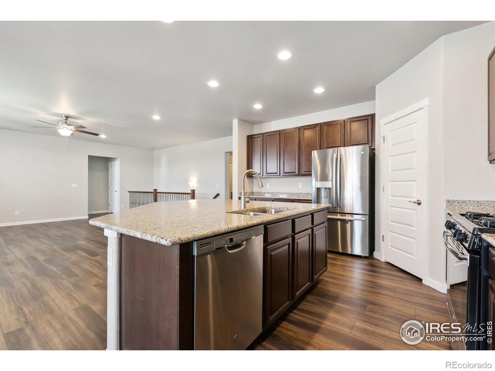 MLS Image #10 for 4860  romney lock drive,windsor, Colorado