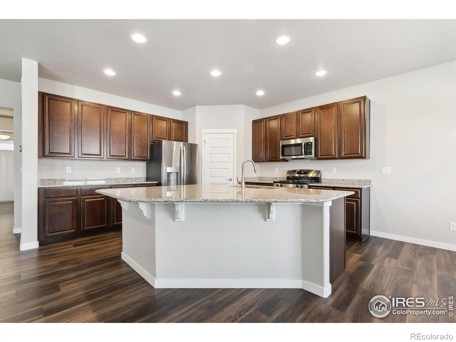 MLS Image #9 for 4860  romney lock drive,windsor, Colorado