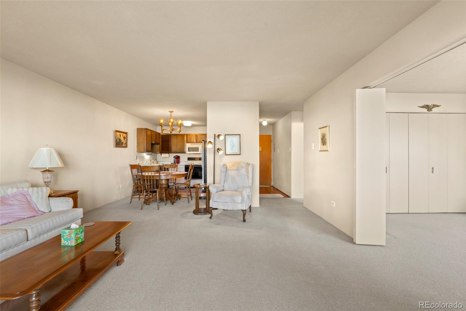 MLS Image #10 for 655 s alton way,denver, Colorado