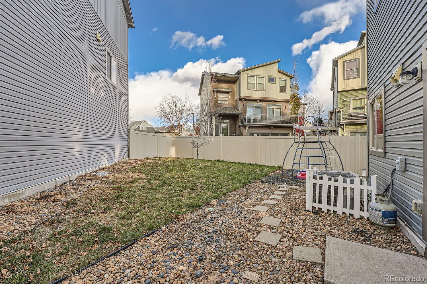 MLS Image #25 for 18561 e 53rd avenue,denver, Colorado