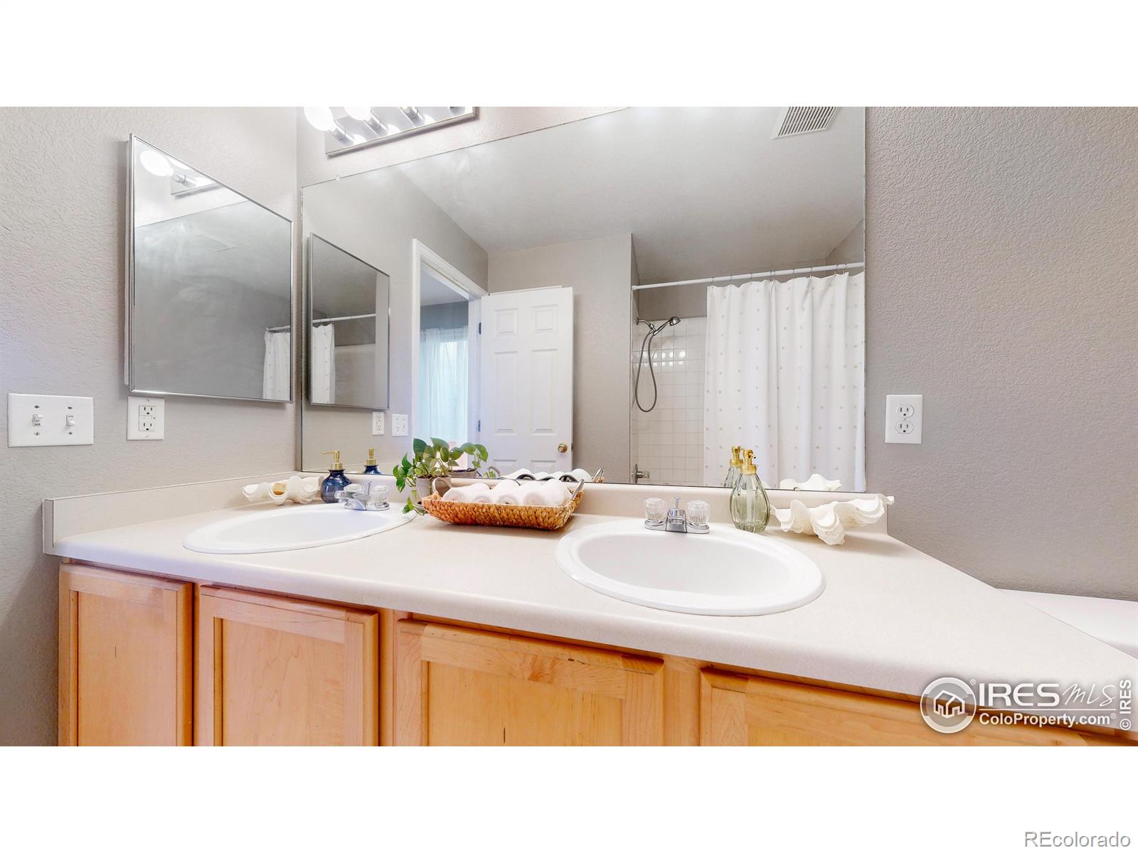 MLS Image #17 for 6702  desert willow way,fort collins, Colorado