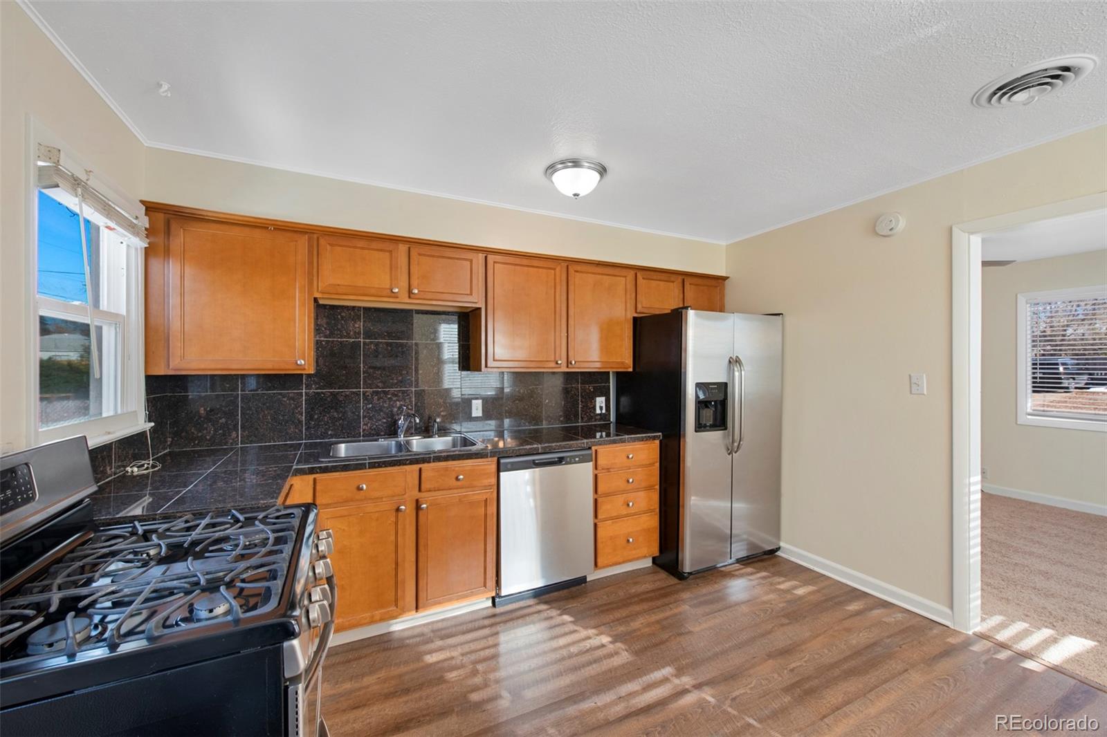 MLS Image #9 for 825  moline street,aurora, Colorado