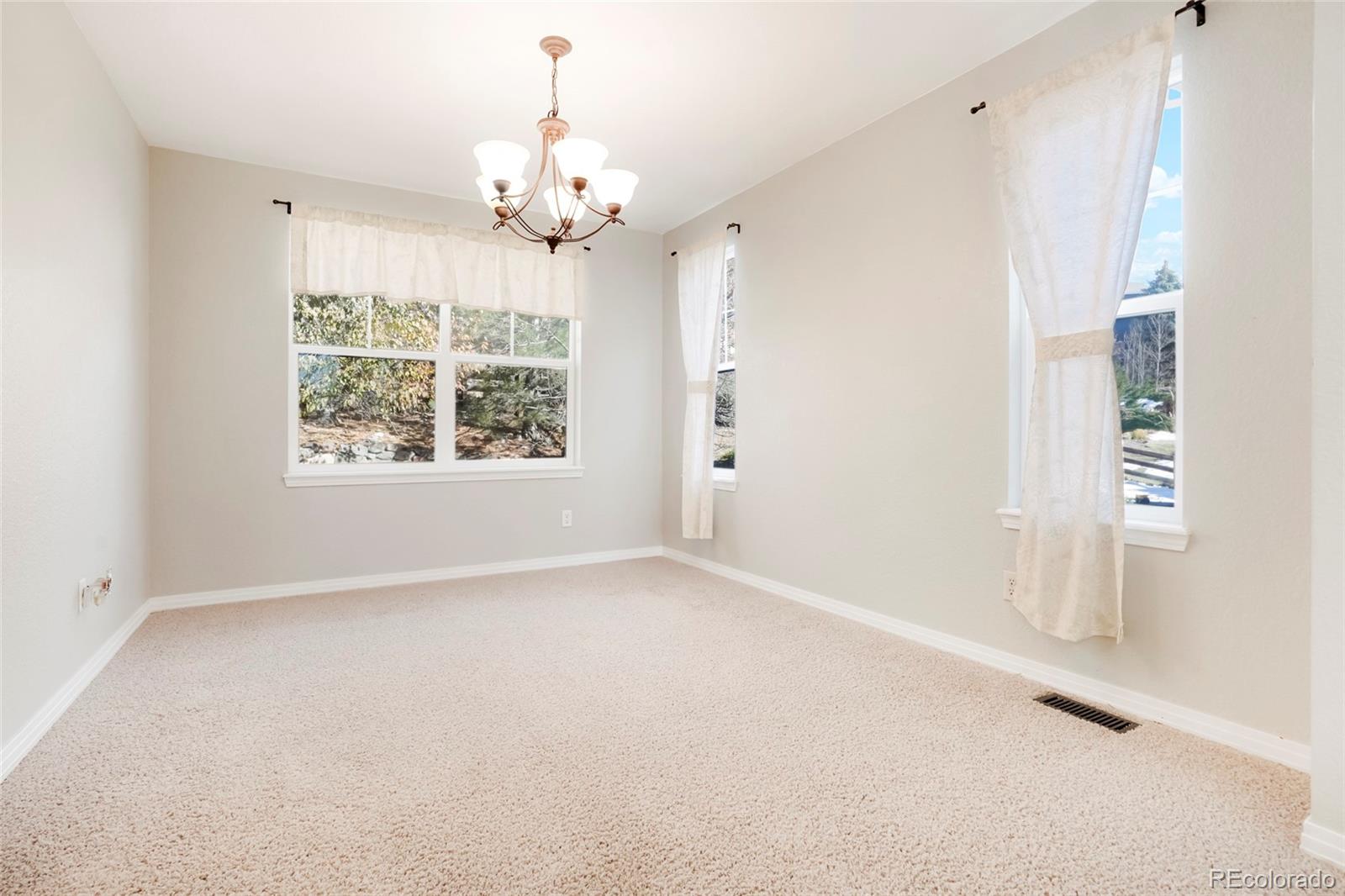 MLS Image #4 for 25235 e park crescent drive,aurora, Colorado