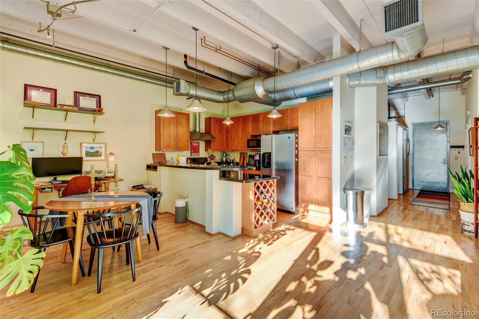 MLS Image #10 for 1800  lawrence street,denver, Colorado