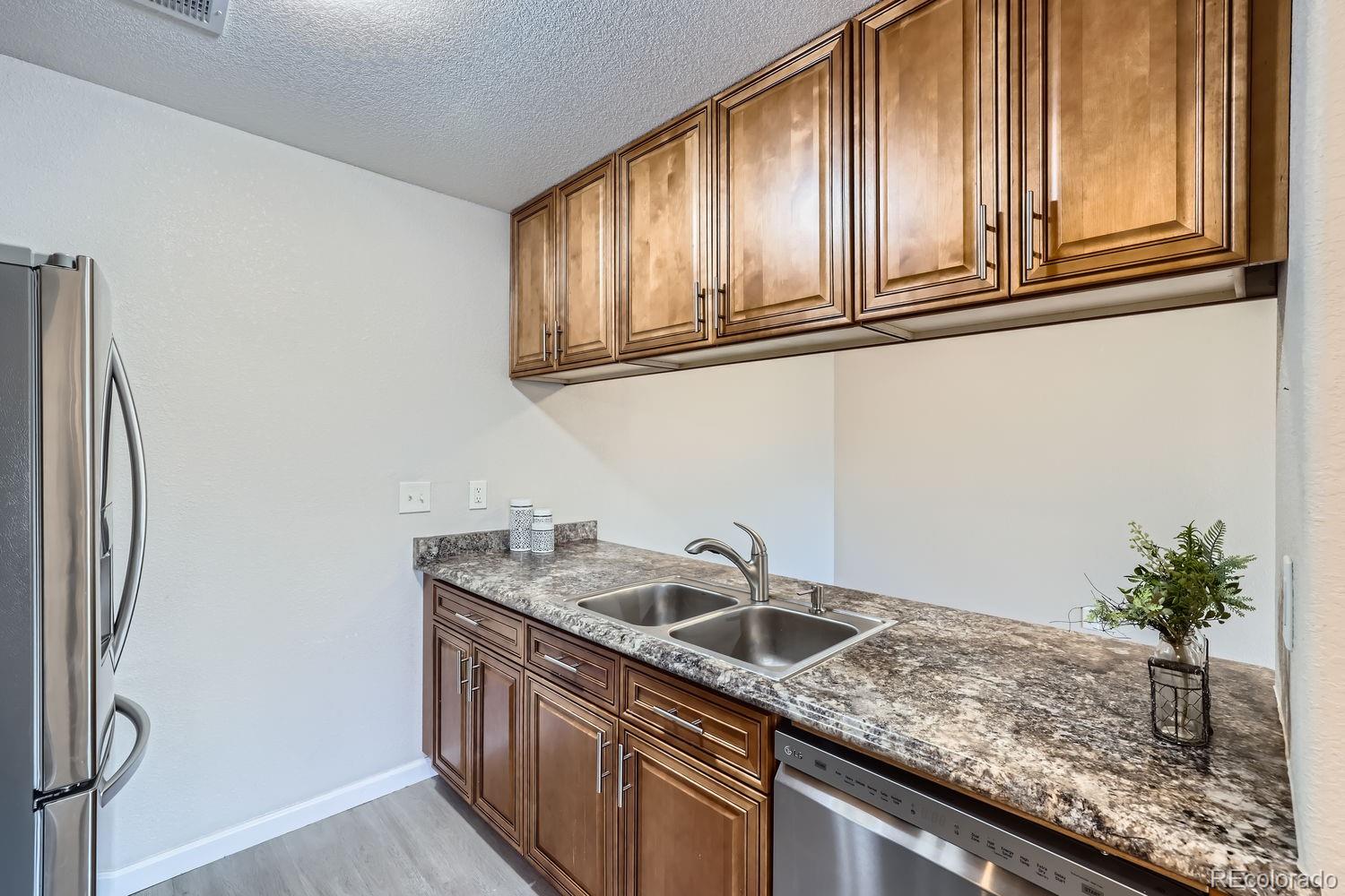 MLS Image #4 for 519  wright street 304,lakewood, Colorado