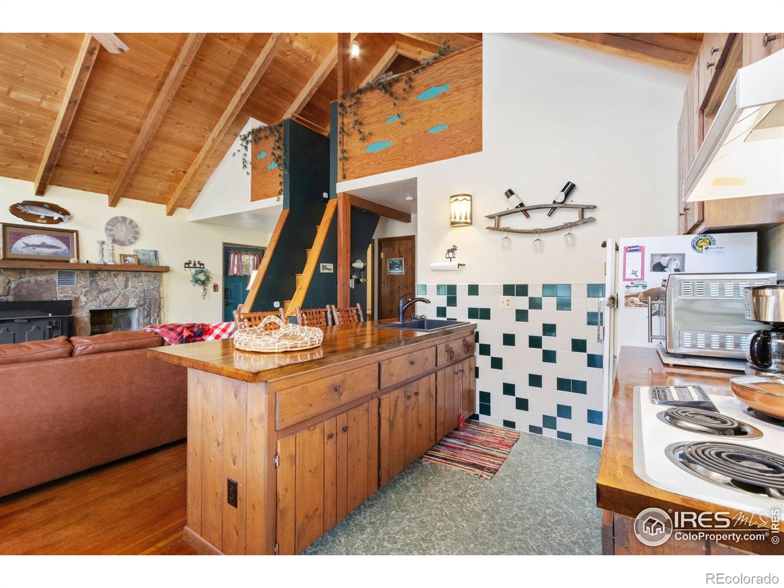 MLS Image #10 for 741  hickory drive,lyons, Colorado