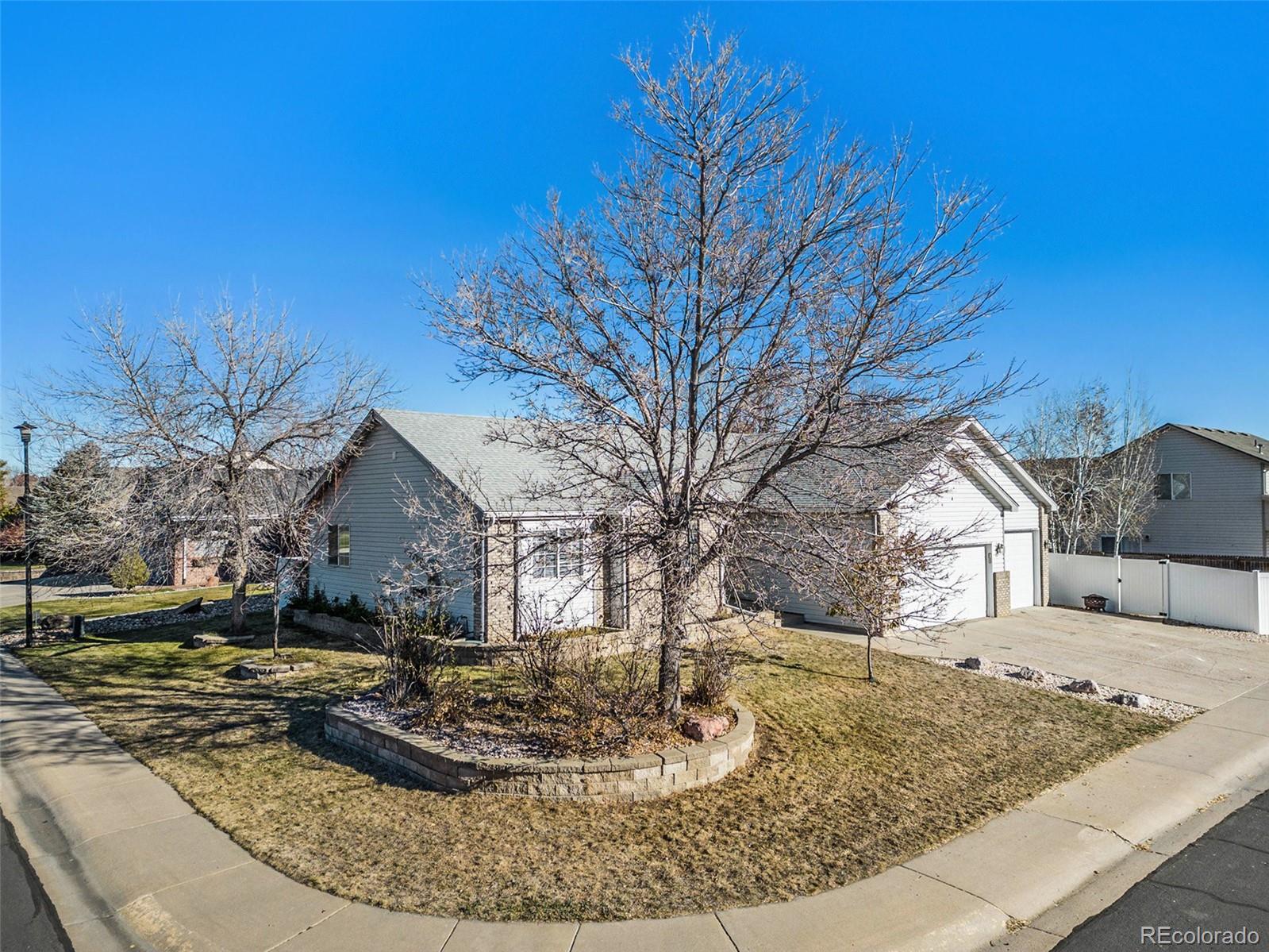 MLS Image #2 for 1544  lakewood drive,windsor, Colorado