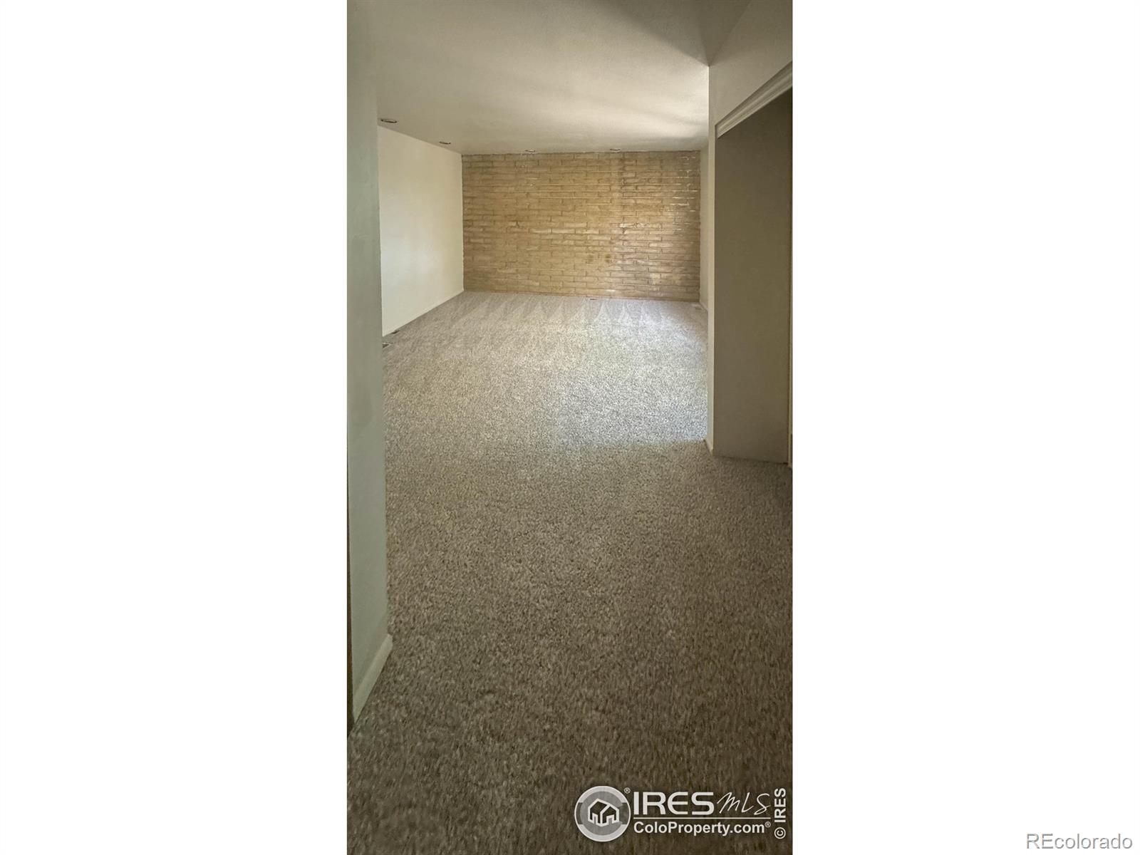 MLS Image #12 for 9573 e kansas circle,denver, Colorado