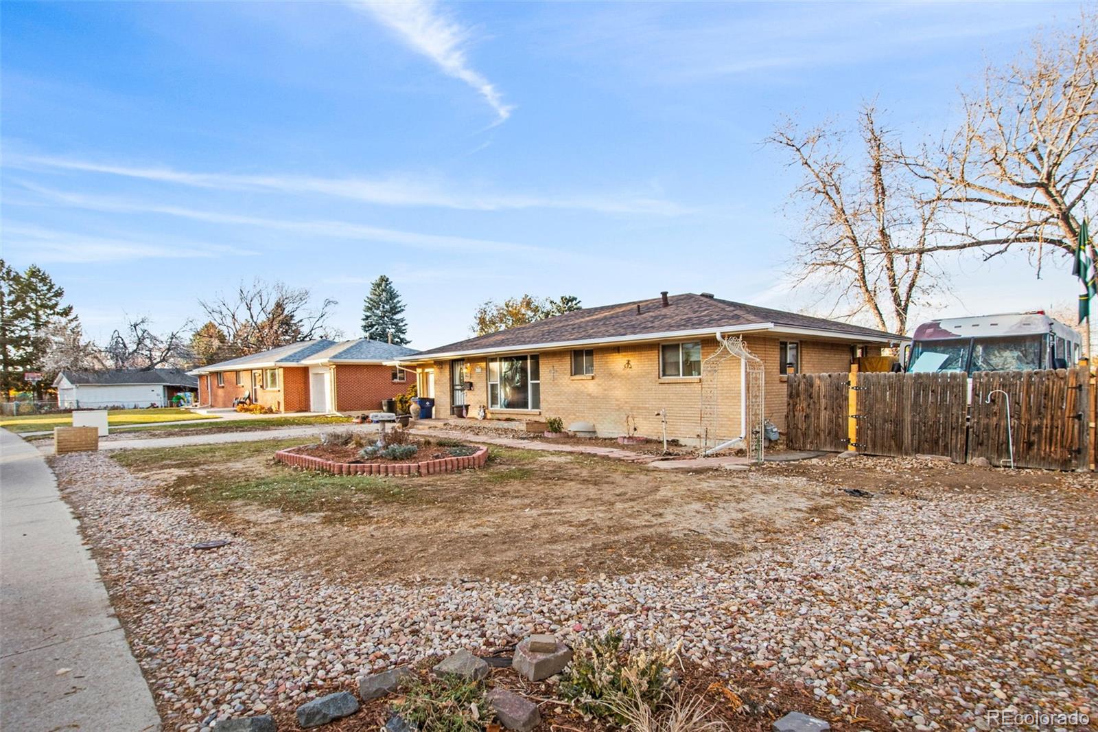 MLS Image #1 for 631 e fremont avenue,centennial, Colorado