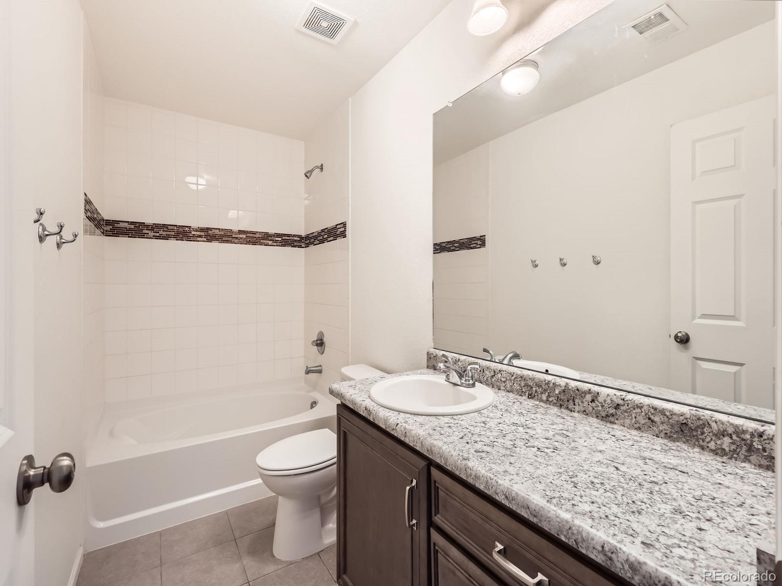 MLS Image #20 for 18854  robins drive,denver, Colorado