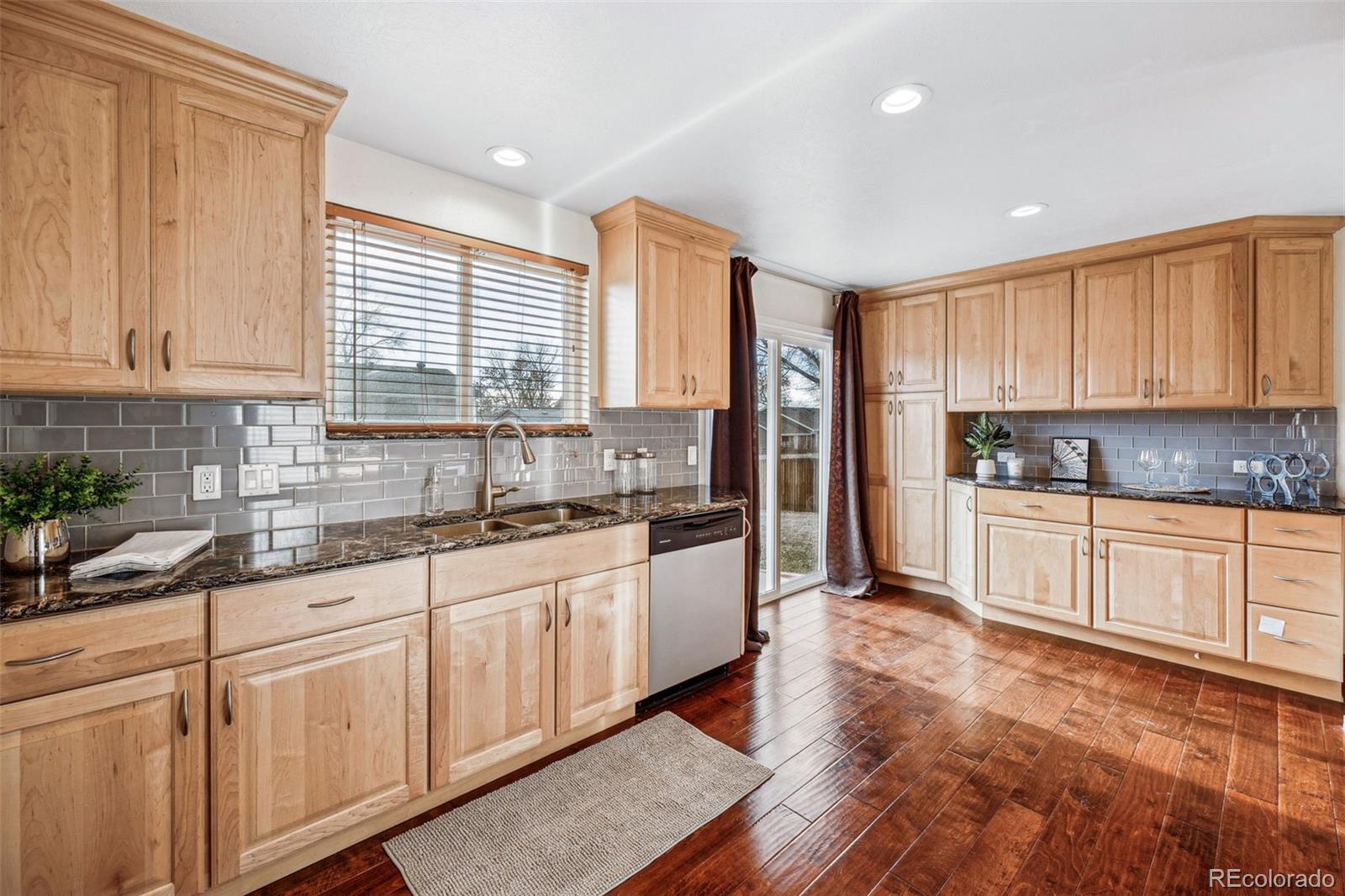 MLS Image #8 for 1663 s yampa way,aurora, Colorado