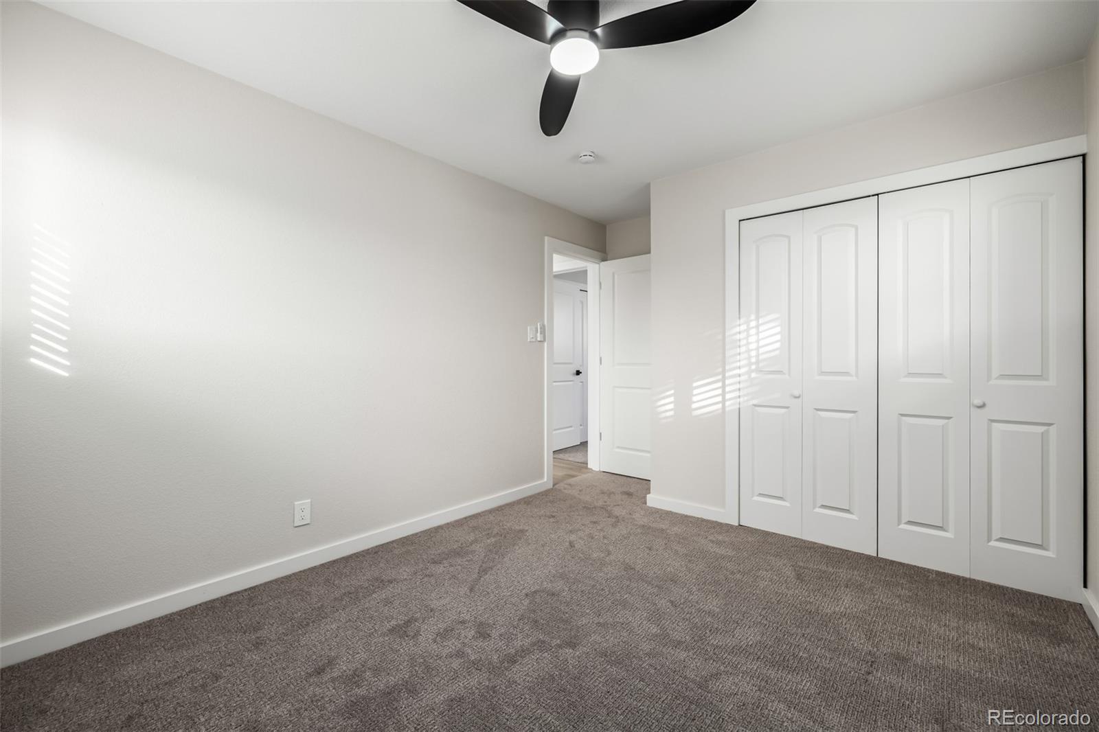 MLS Image #14 for 5519  troy street,denver, Colorado