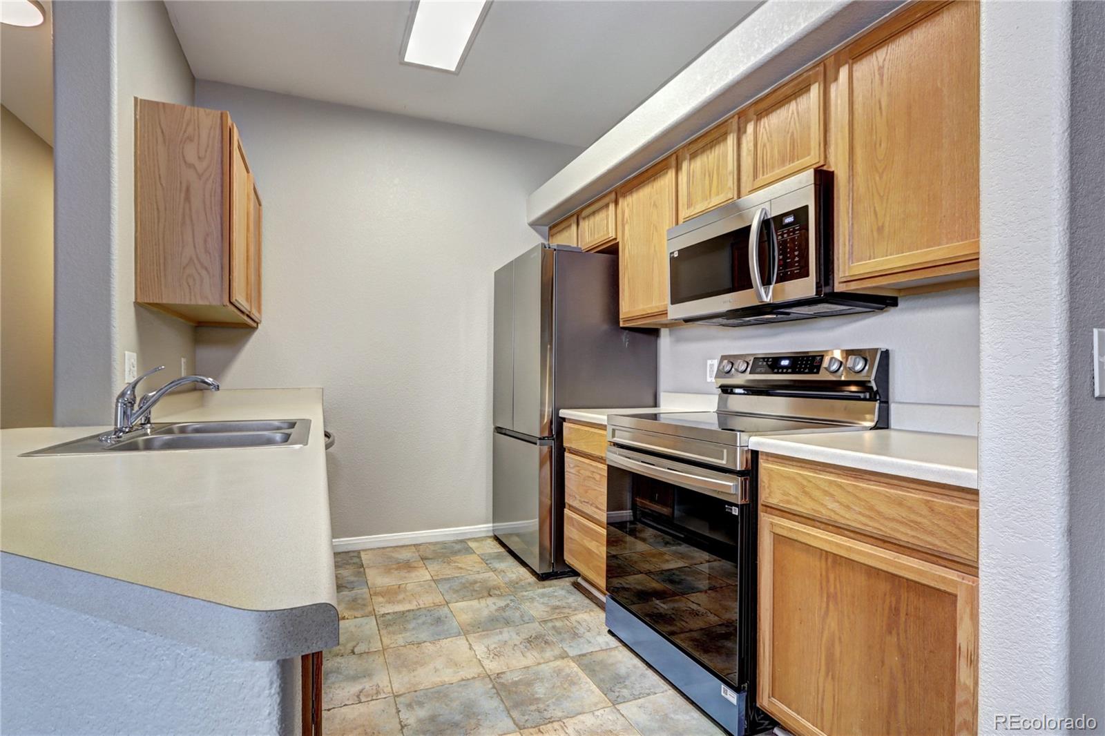 MLS Image #11 for 6017 w castlegate drive f17,castle rock, Colorado