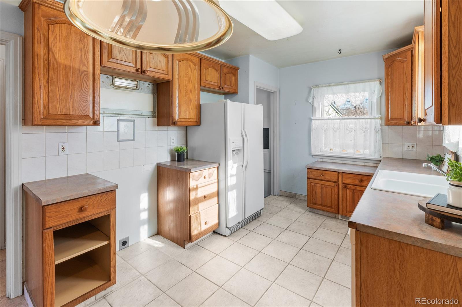 MLS Image #10 for 3230 s bannock street,englewood, Colorado