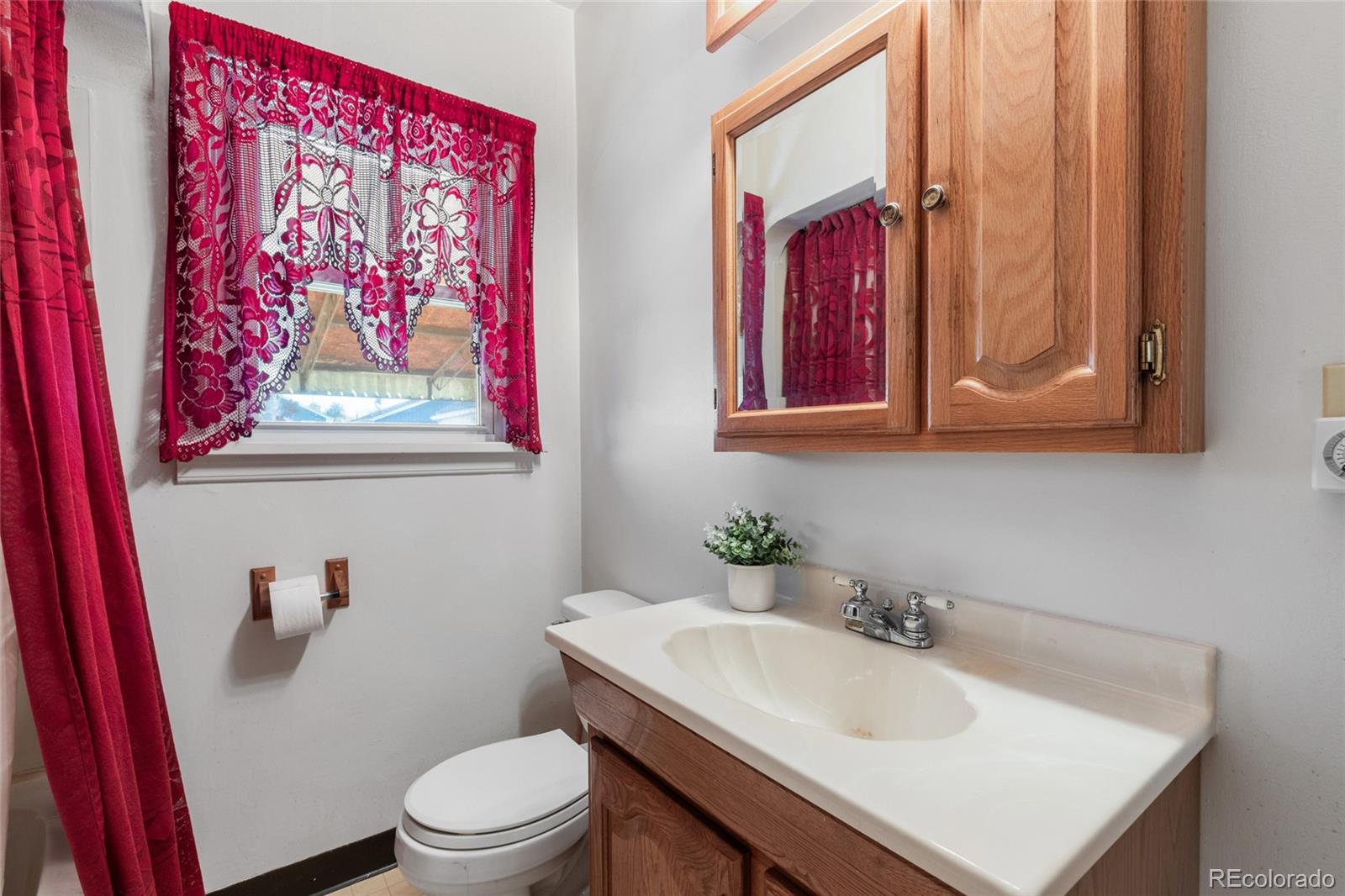 MLS Image #19 for 3230 s bannock street,englewood, Colorado