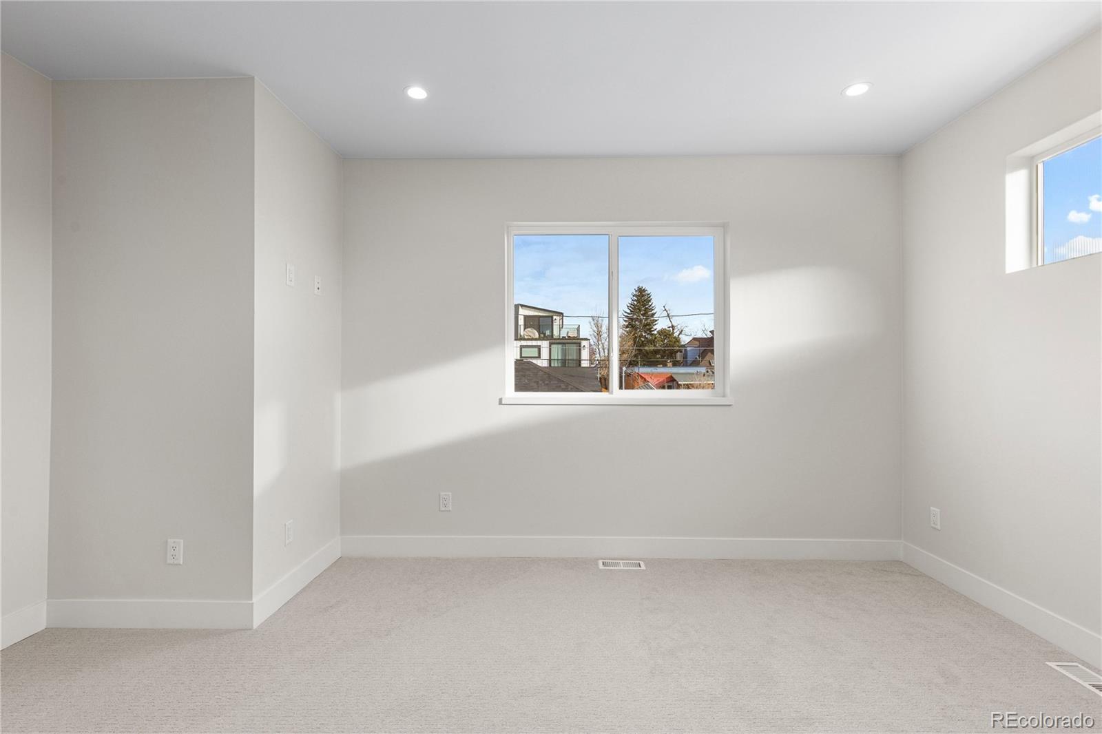 MLS Image #27 for 2468 s cherokee street,denver, Colorado